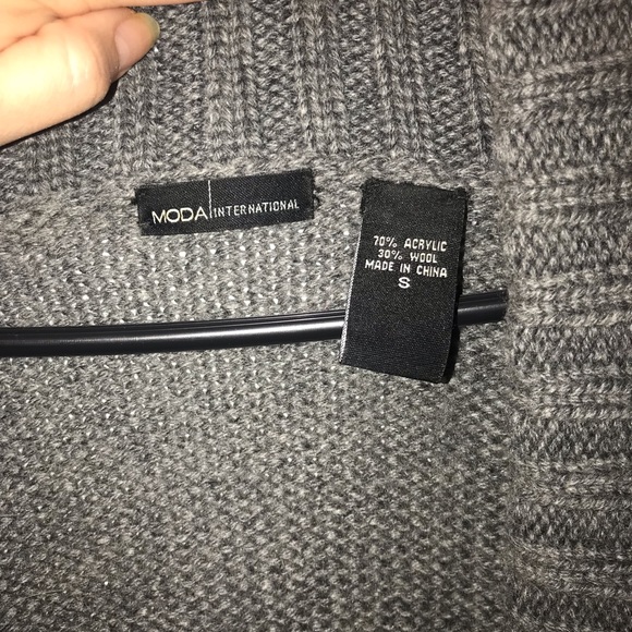 Moda International Gray Crossover Sweater w Buckle - Picture 6 of 7